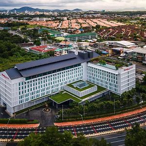 Ramada Plaza By Wyndham Chao Fah Phuket